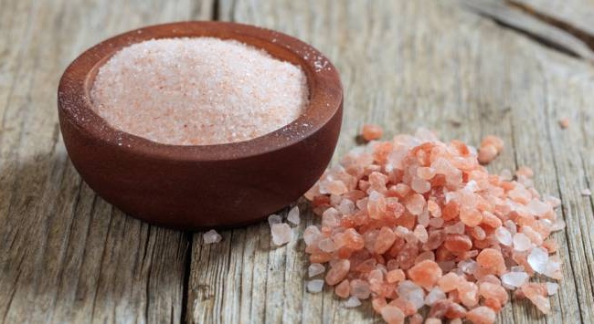6 lý do để bạn thay thế muối ăn thường bằng muối Himalaya