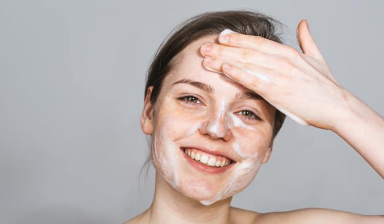 7 bước chăm sóc da mặt hằng ngày giúp da sáng mịn, sạch mụn
