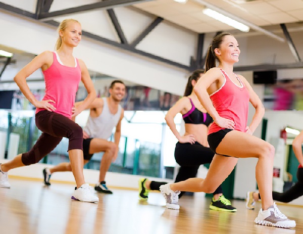 CÁC BÀI TẬP AEROBIC GIẢM CÂN